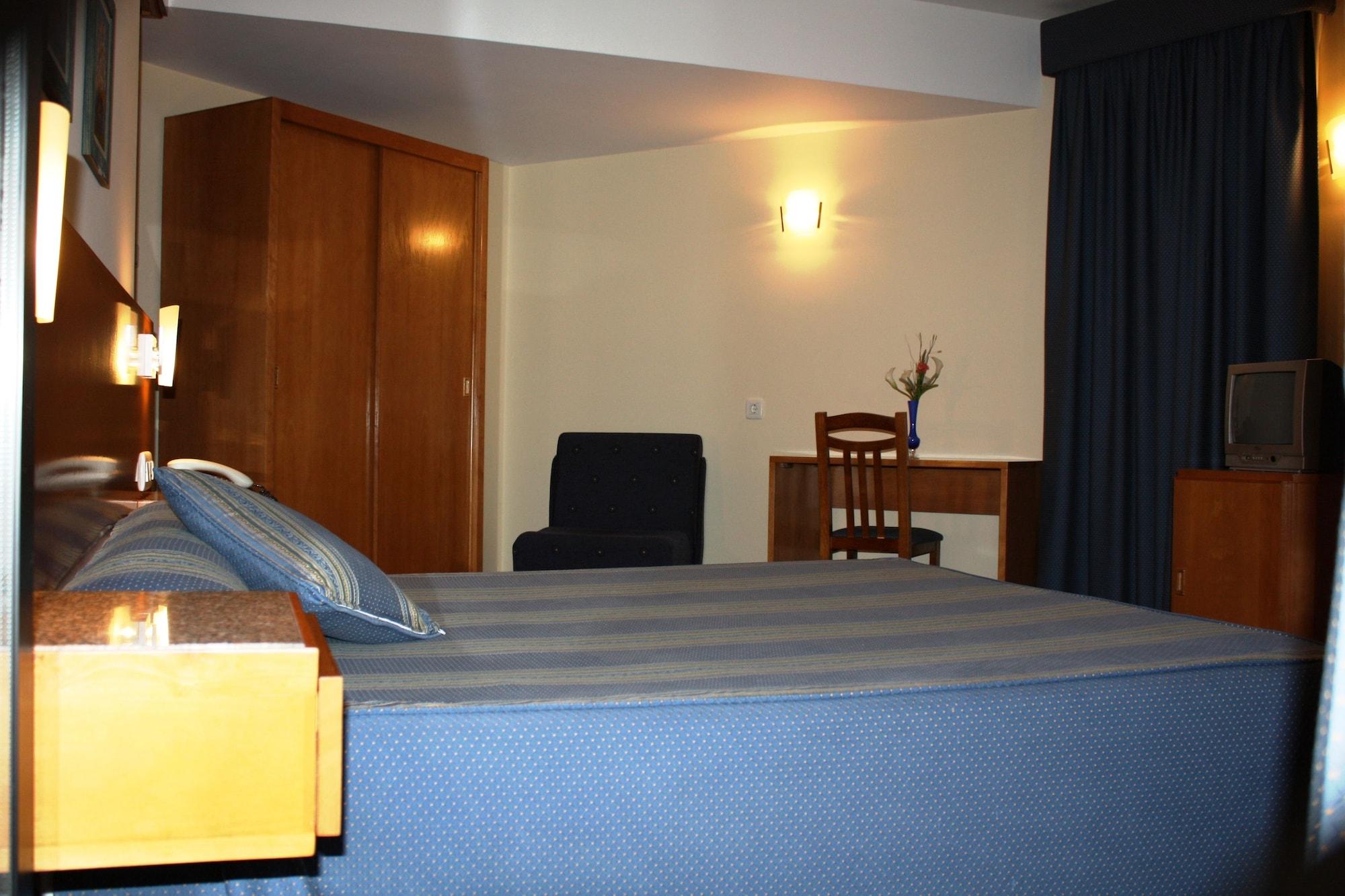 Hotel Das Taipas ギマランイス エクステリア 写真